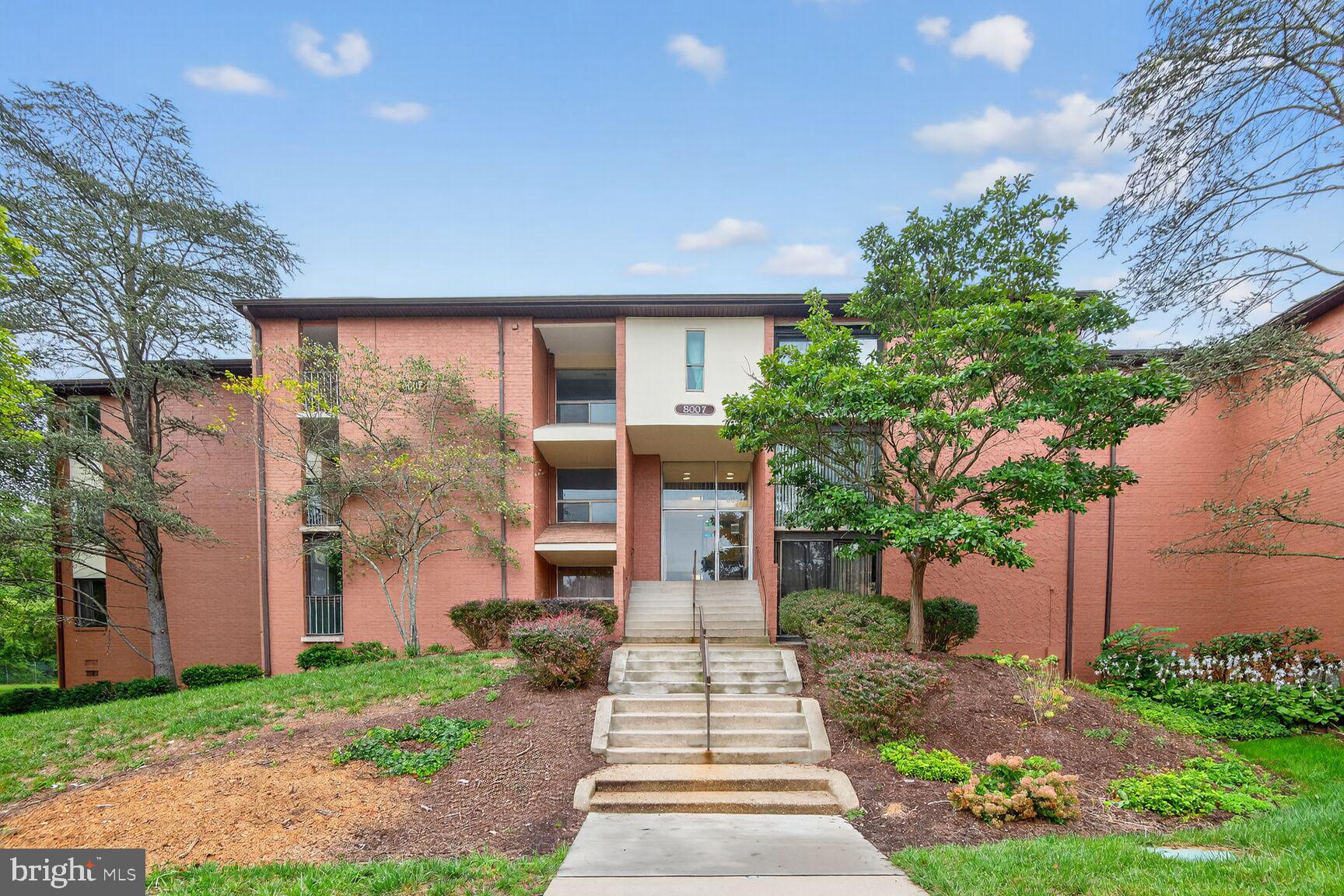 GREENBRIAR CONDO PHASE III - Residential