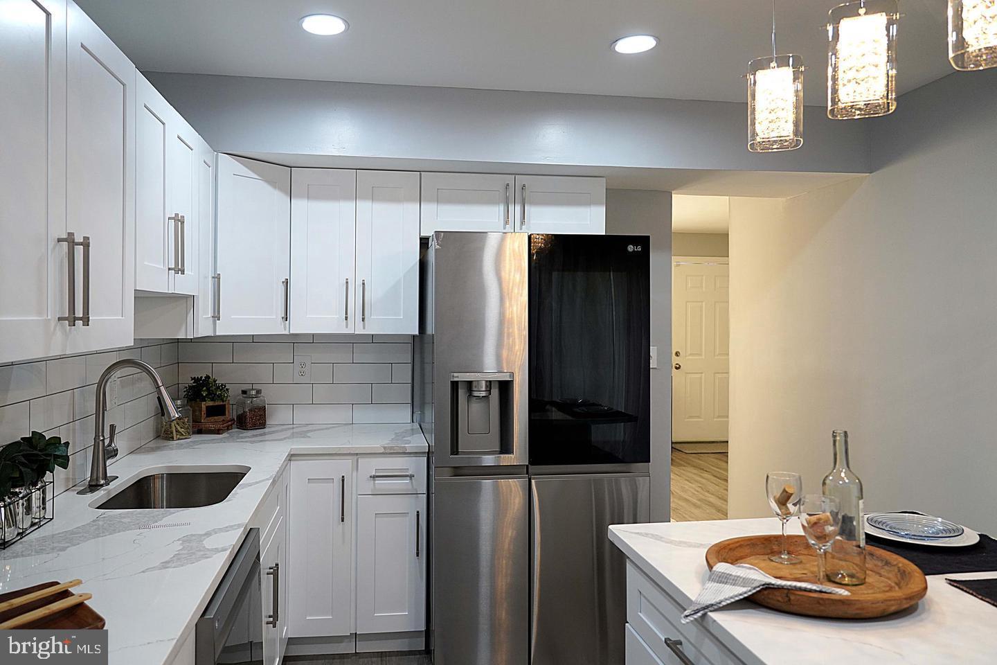 HARFORD SQUARE - Residential