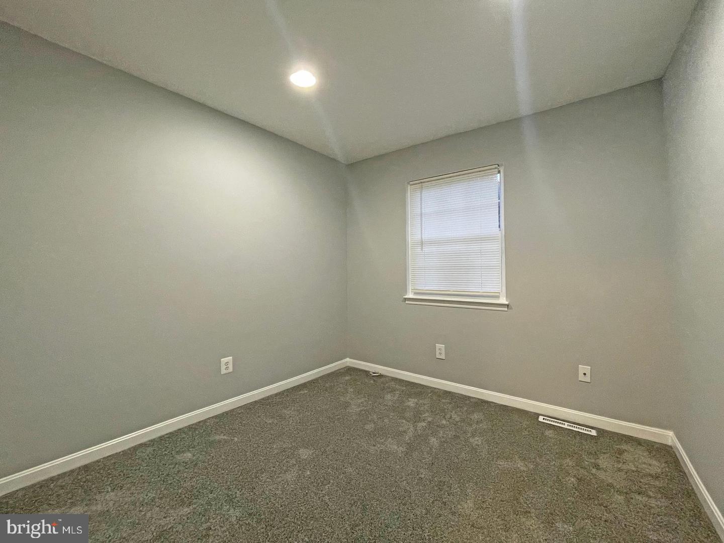 HARFORD SQUARE - Residential