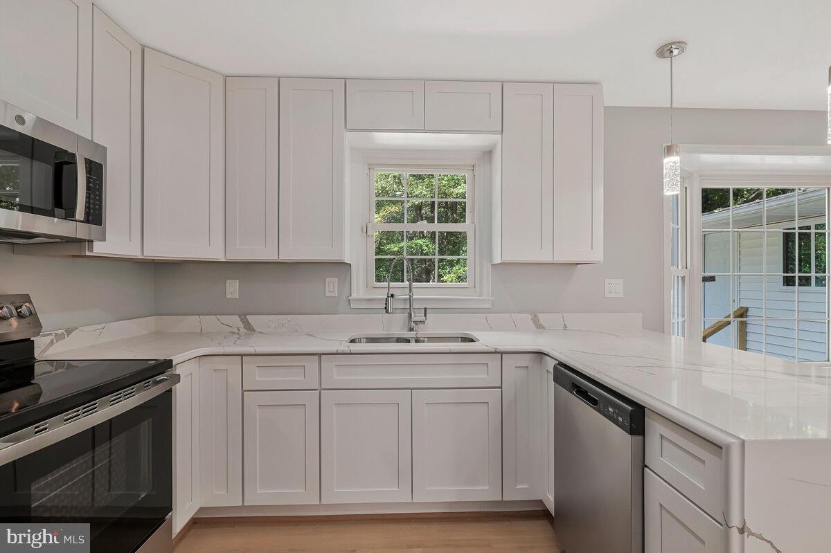 BRYANTOWN HILLS - Residential