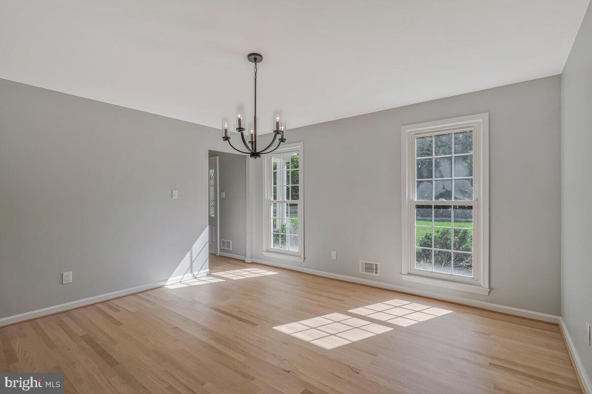 BRYANTOWN HILLS - Residential