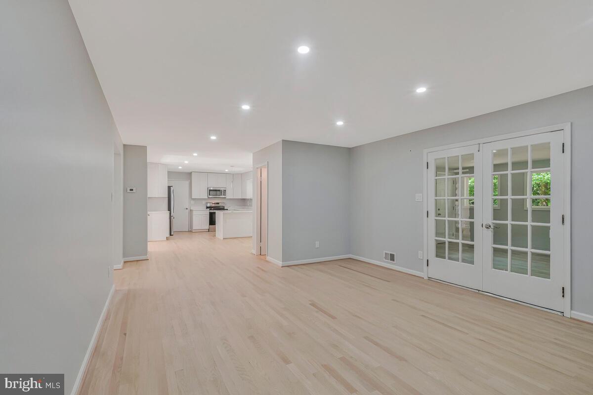 BRYANTOWN HILLS - Residential