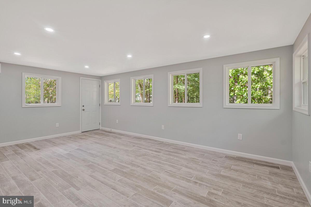 BRYANTOWN HILLS - Residential