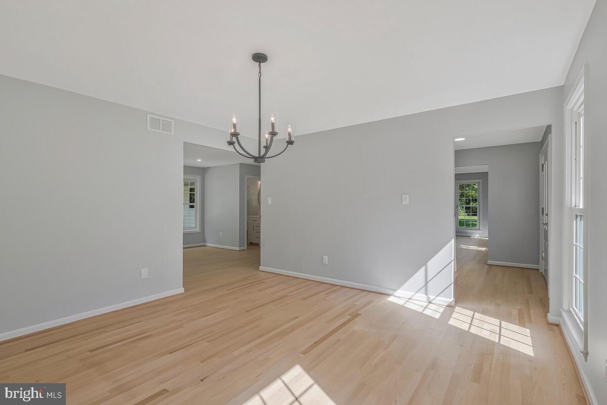 BRYANTOWN HILLS - Residential