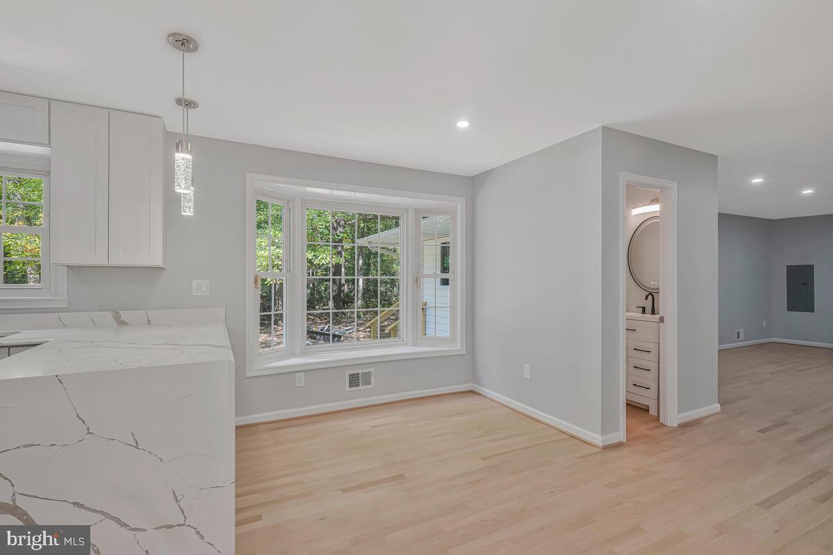 BRYANTOWN HILLS - Residential