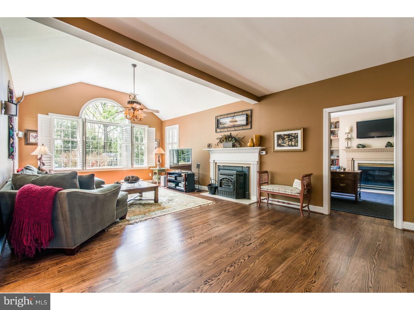 HUNTVIEW AT HORSES - Residential