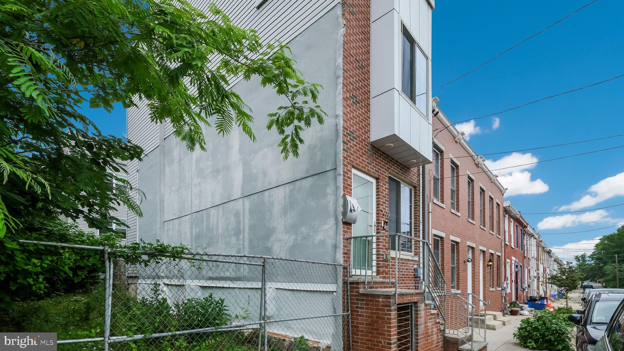 3939 BRANDYWINE STREET