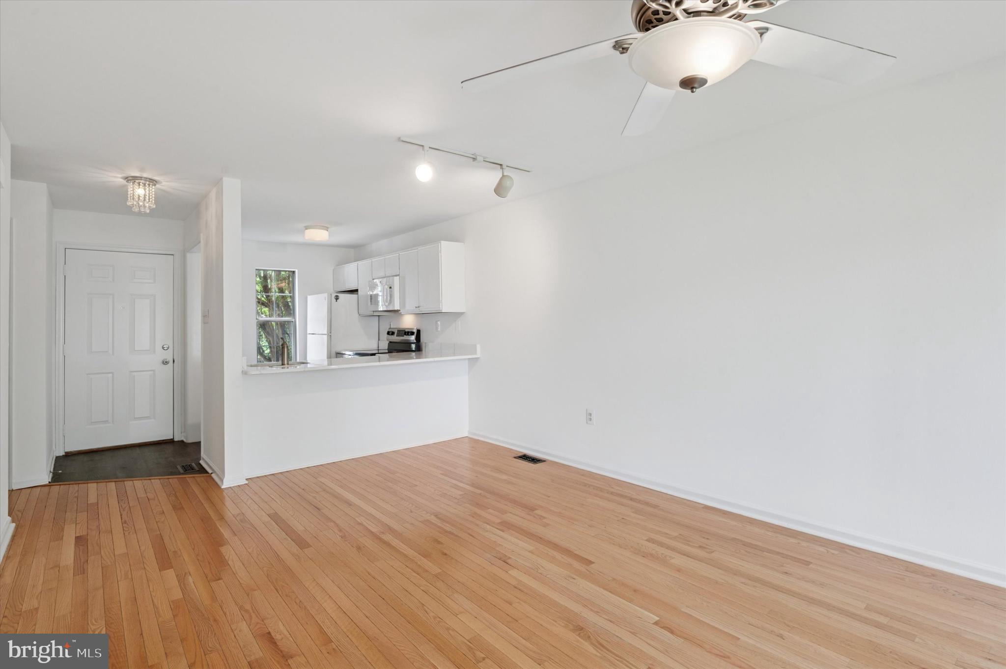 BALLINAHINCH - Residential