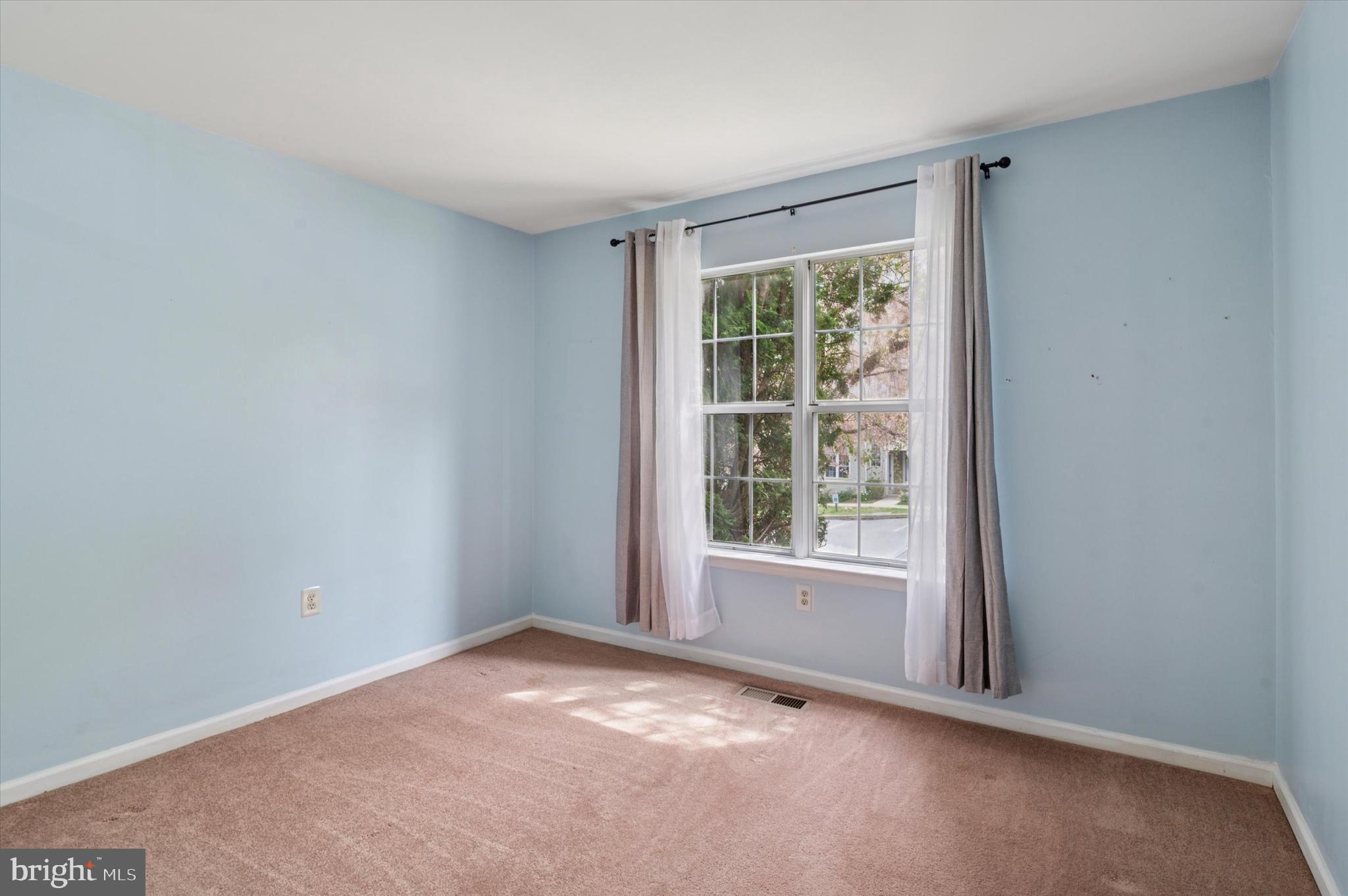 BALLINAHINCH - Residential