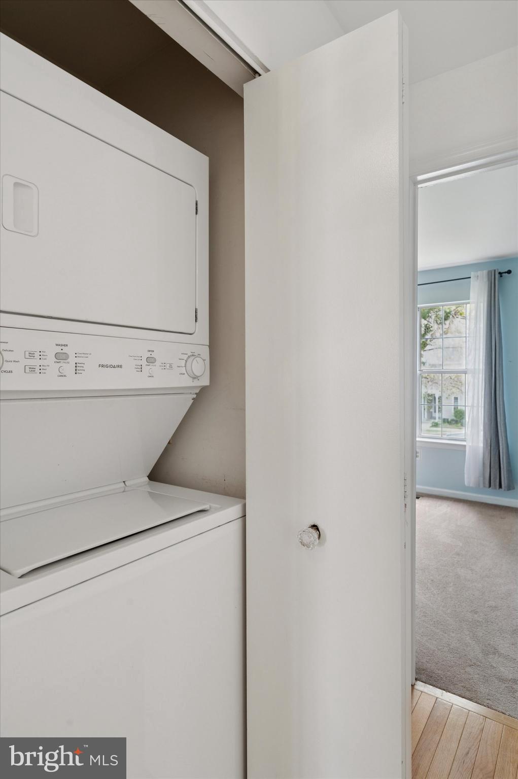 BALLINAHINCH - Residential