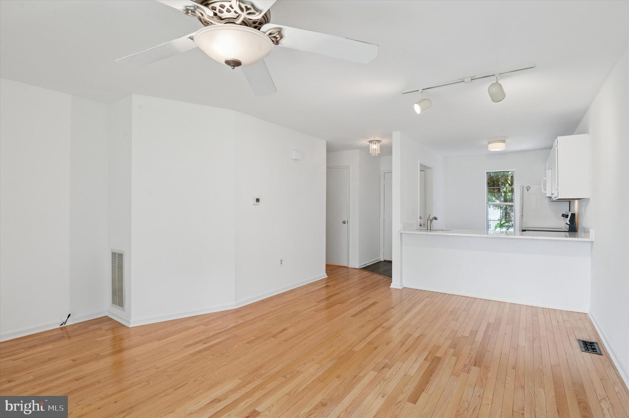 BALLINAHINCH - Residential