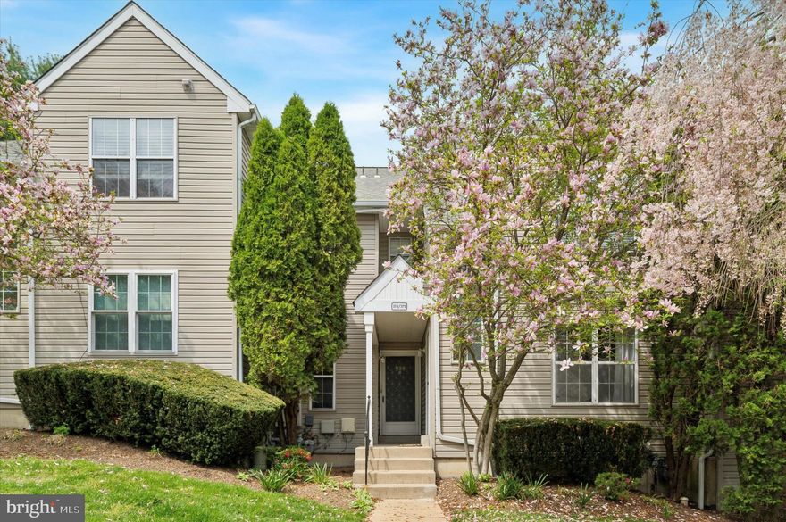 Photos with furniture are virtually staged. Welcome to 374 Derry Drive in Ballinahinch. This  two bedroom, two bath home offers comfort, convenience, and a cozy lifestyle. Step into the  living room, featuring a ceiling fan and a gas fireplace, perfect for relaxing evenings. The adjoining dining room  flows effortlessly into the kitchen with electric cooking, a built-in microwave, garbage disposal, and laminate plank flooring.
The  primary bedroom  has its own en-suite bath and a generous walk-in closet, while the second bedroom  is steps away from the full hall bath. Both bathrooms feature laminate flooring. The stackable washer and dryer are conveniently tucked away in a hallway closet. Enjoy outdoor living with a deck that opens to the backyard area, ideal for entertaining or relaxing in a private setting. The unfinished basement  has been freshly painted and is ready for your personal touch. 
Just a short walk to Barnaby’s and close to shopping, parks, and major routes, this condo is the perfect blend of location and lifestyle.