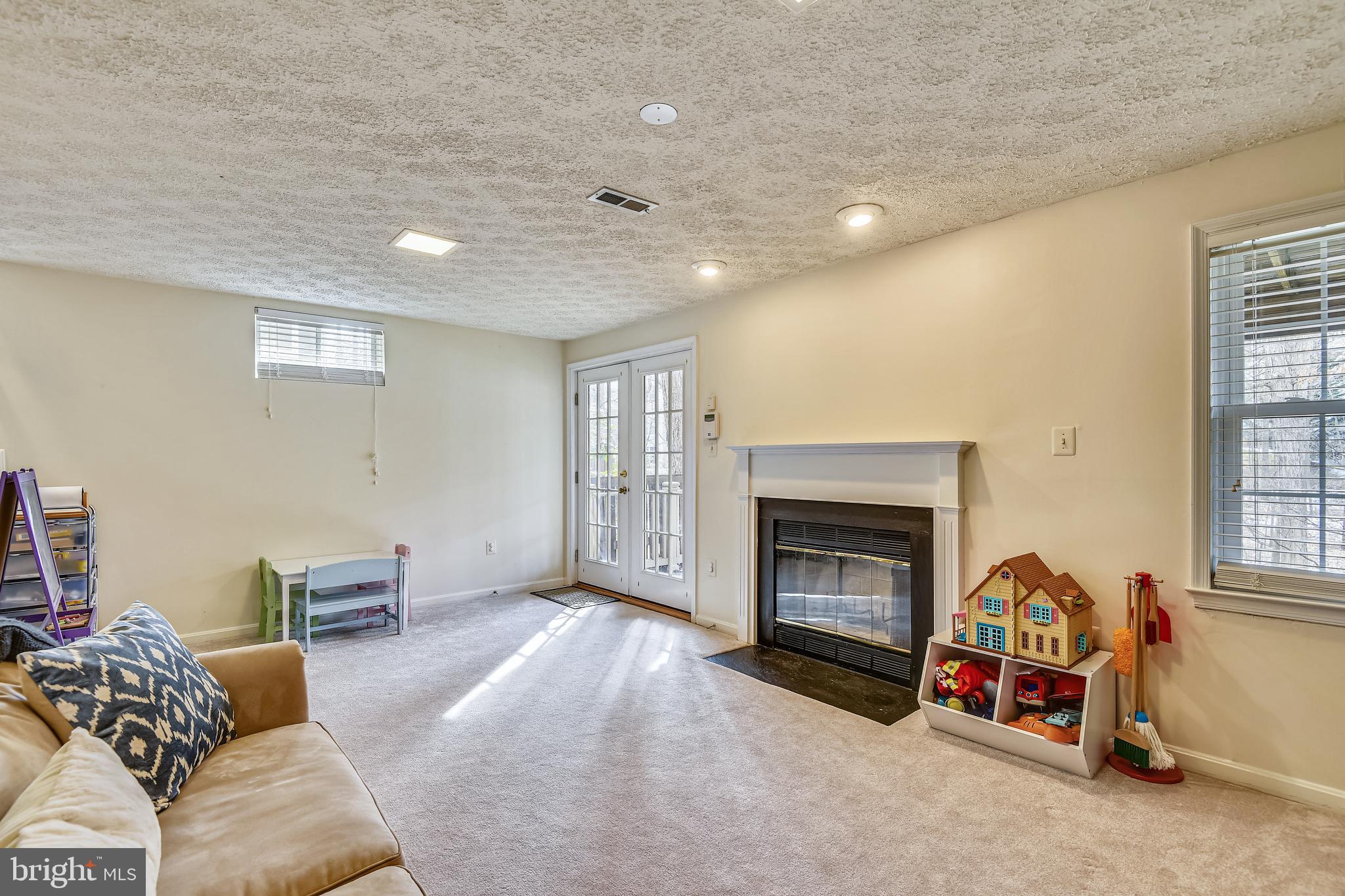 RIDGEWOOD - Residential