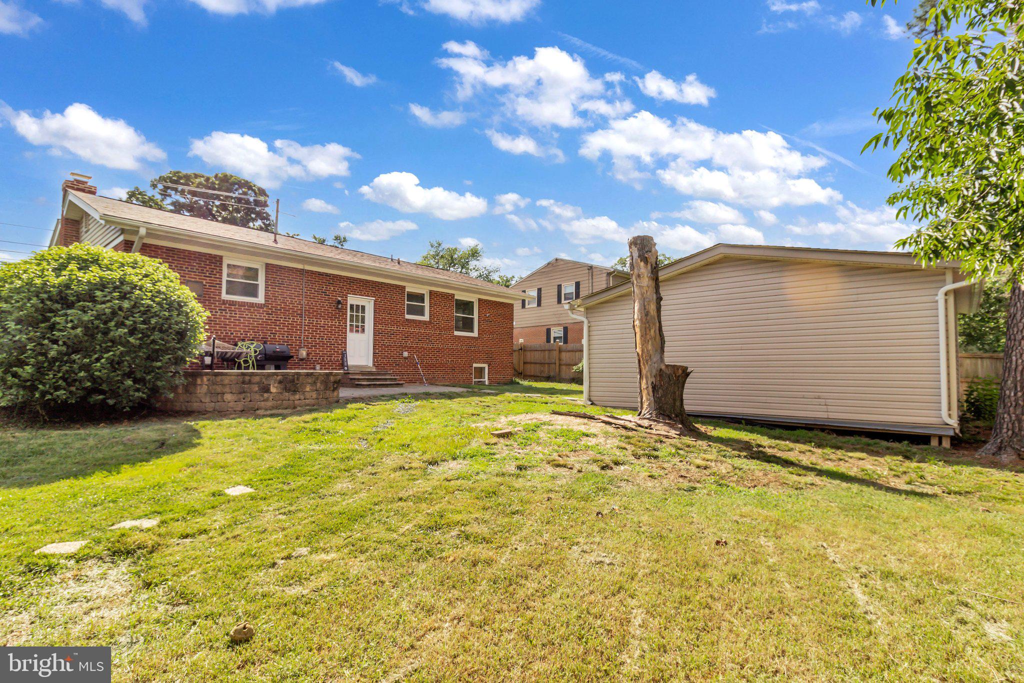 MONTGOMERY ESTATES - Residential