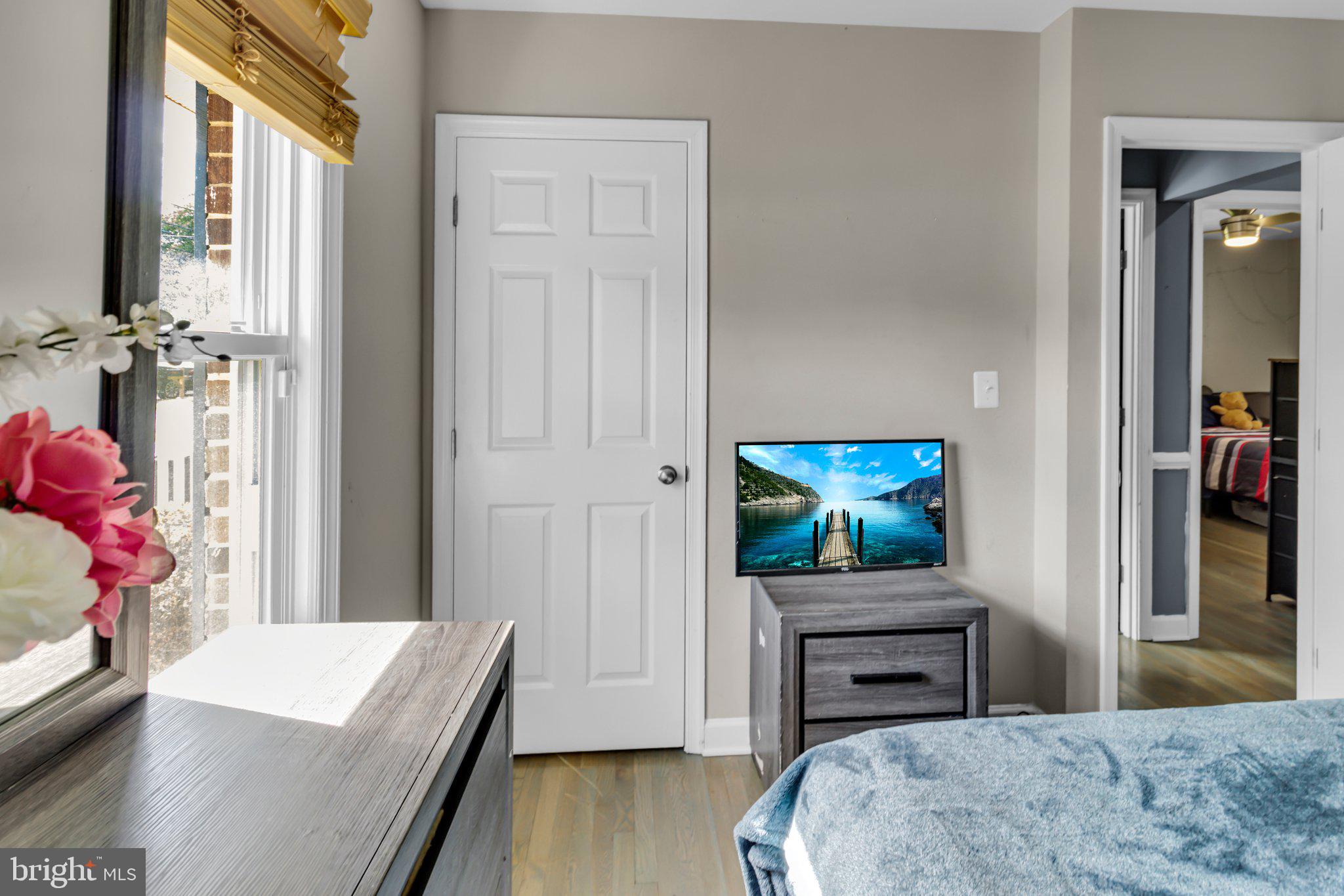 MONTGOMERY ESTATES - Residential