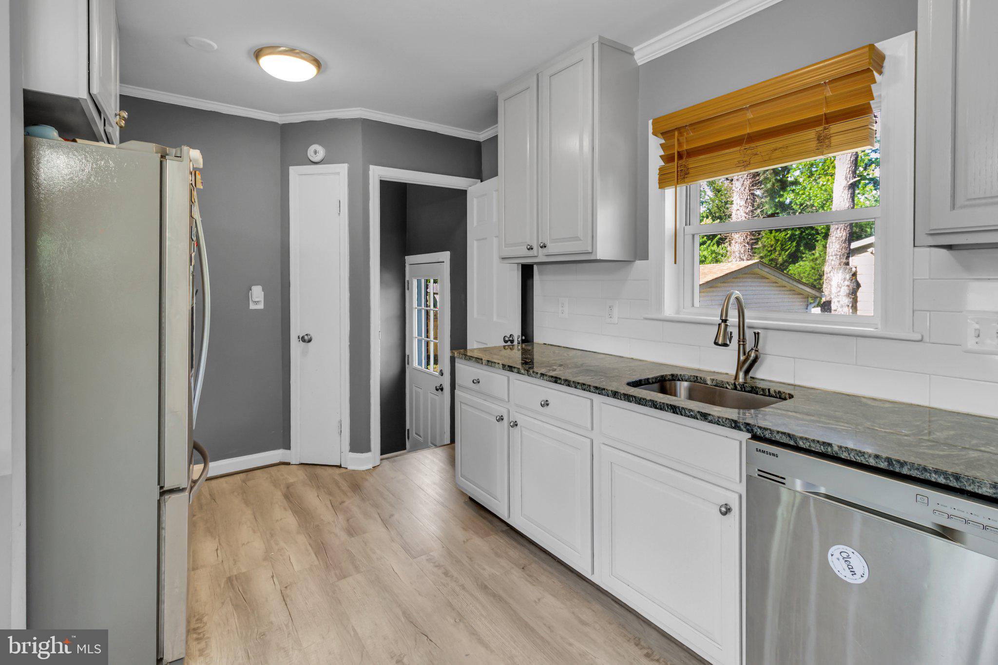 MONTGOMERY ESTATES - Residential