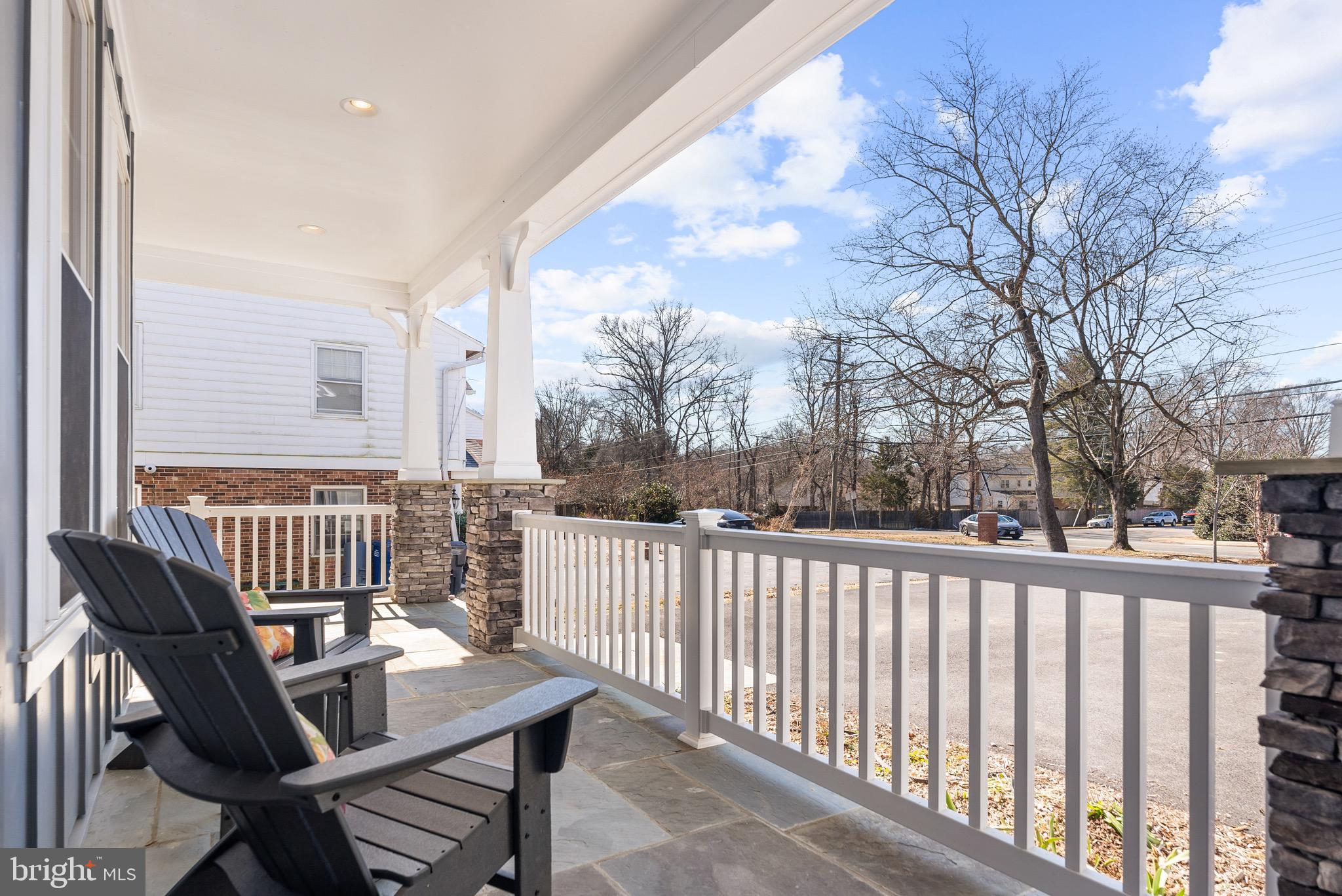 PLYMOUTH HAVEN - Residential