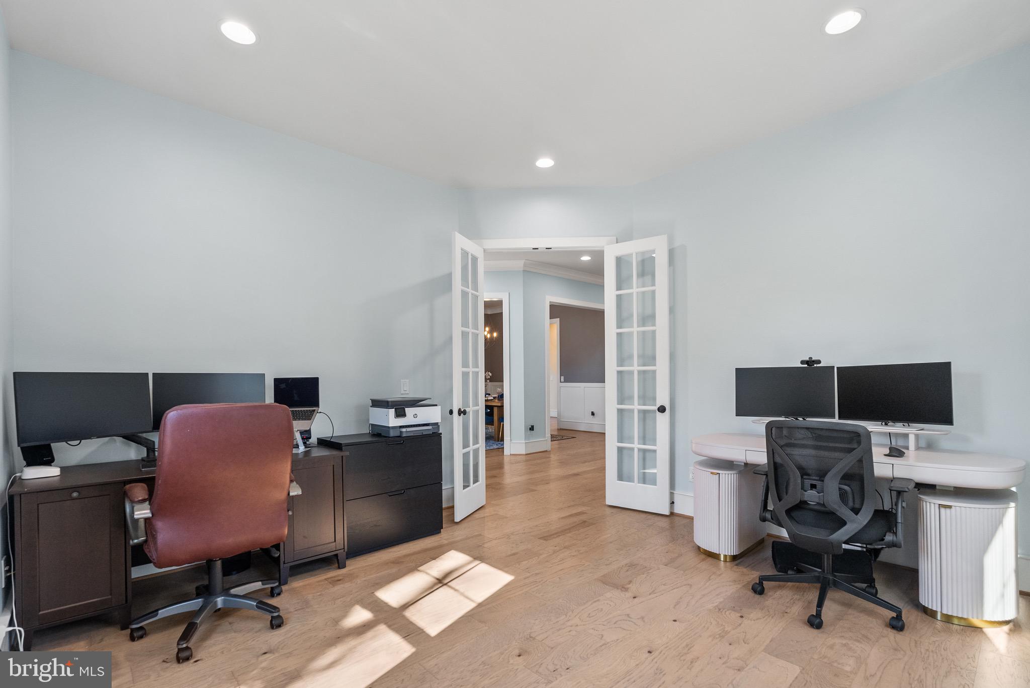 PLYMOUTH HAVEN - Residential