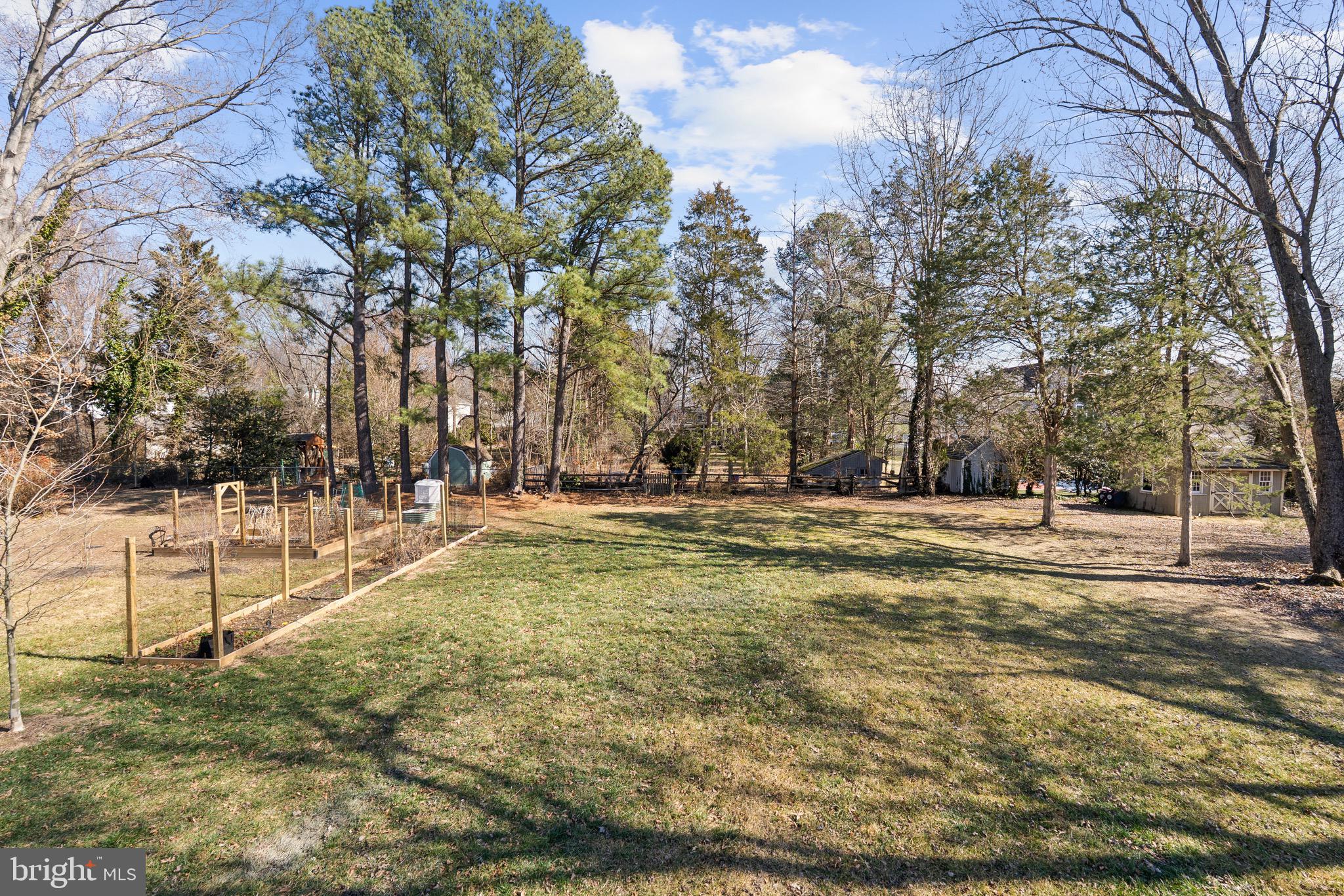 PLYMOUTH HAVEN - Residential