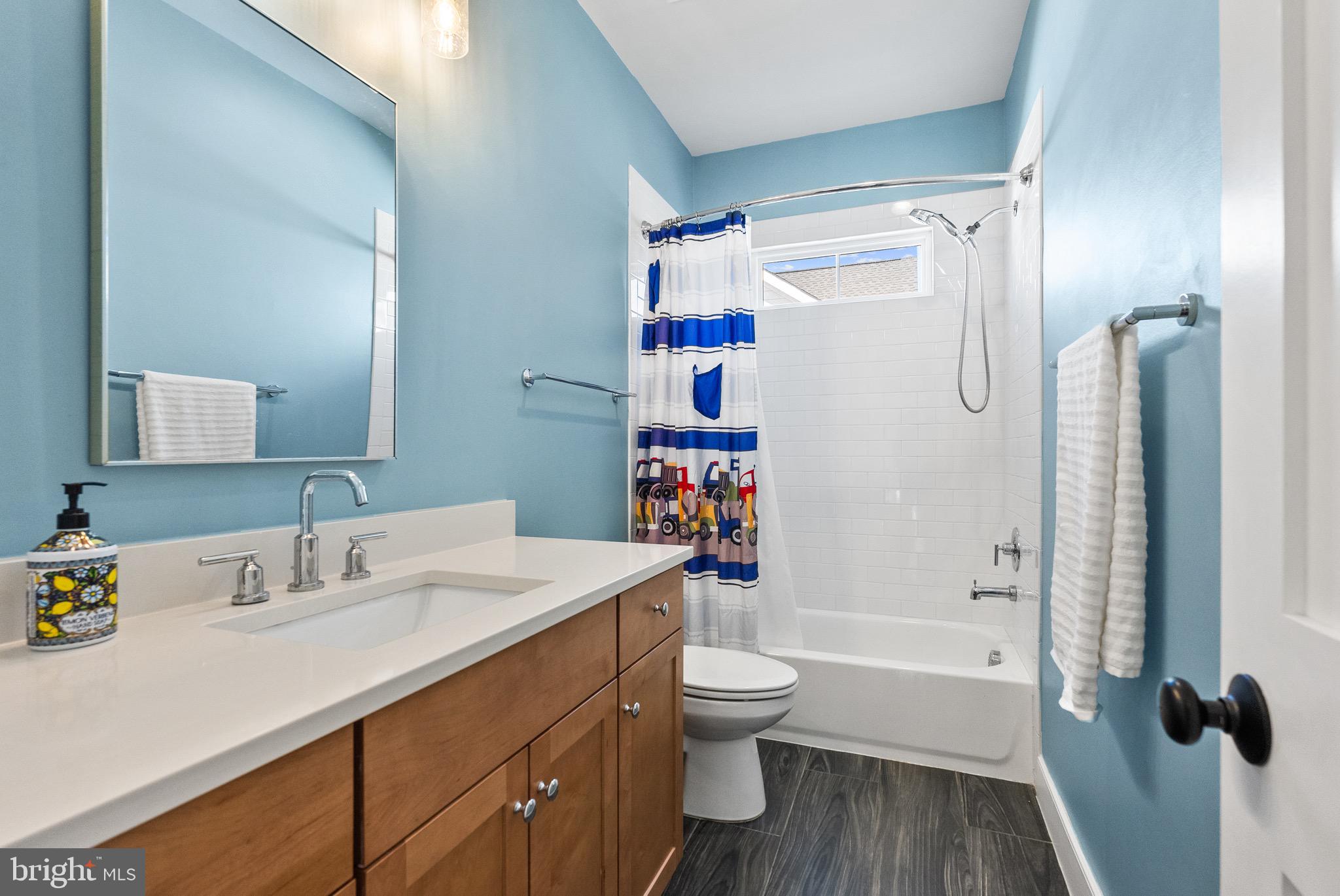 PLYMOUTH HAVEN - Residential