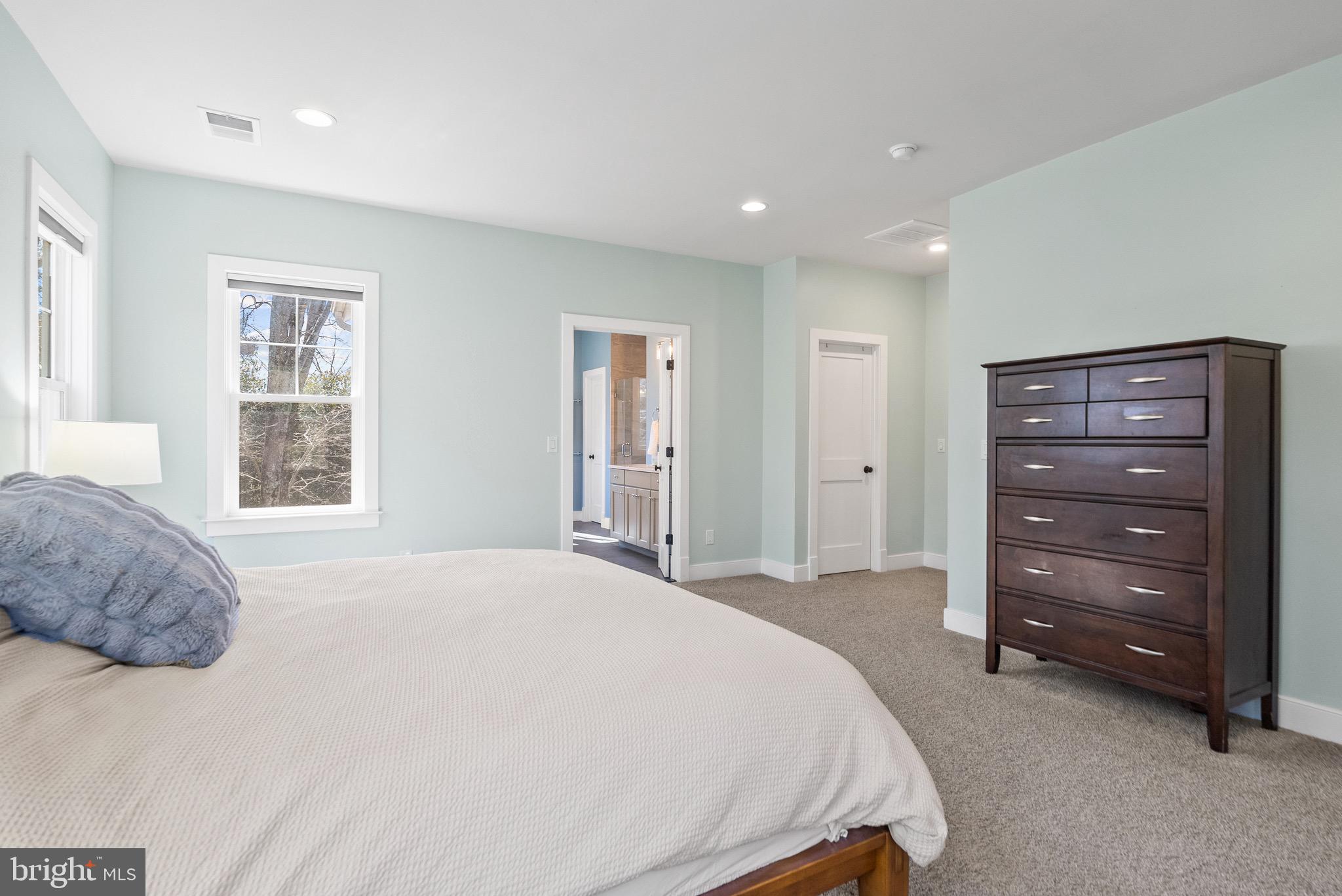 PLYMOUTH HAVEN - Residential