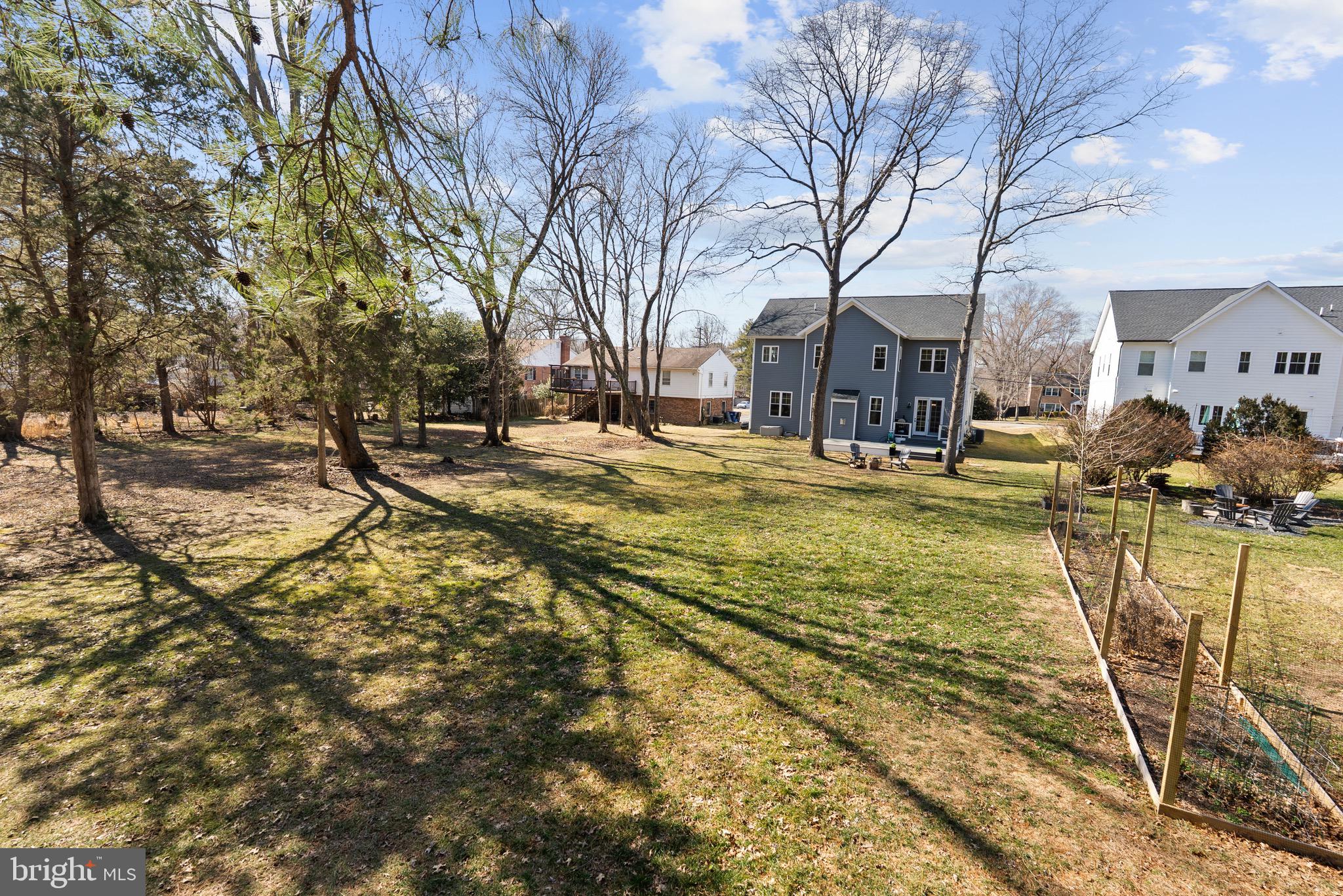 PLYMOUTH HAVEN - Residential