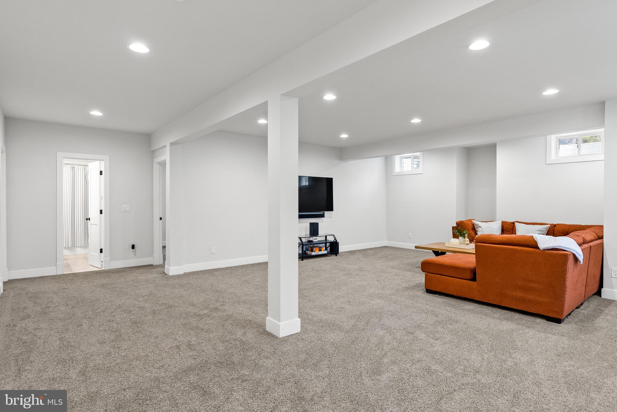 PLYMOUTH HAVEN - Residential