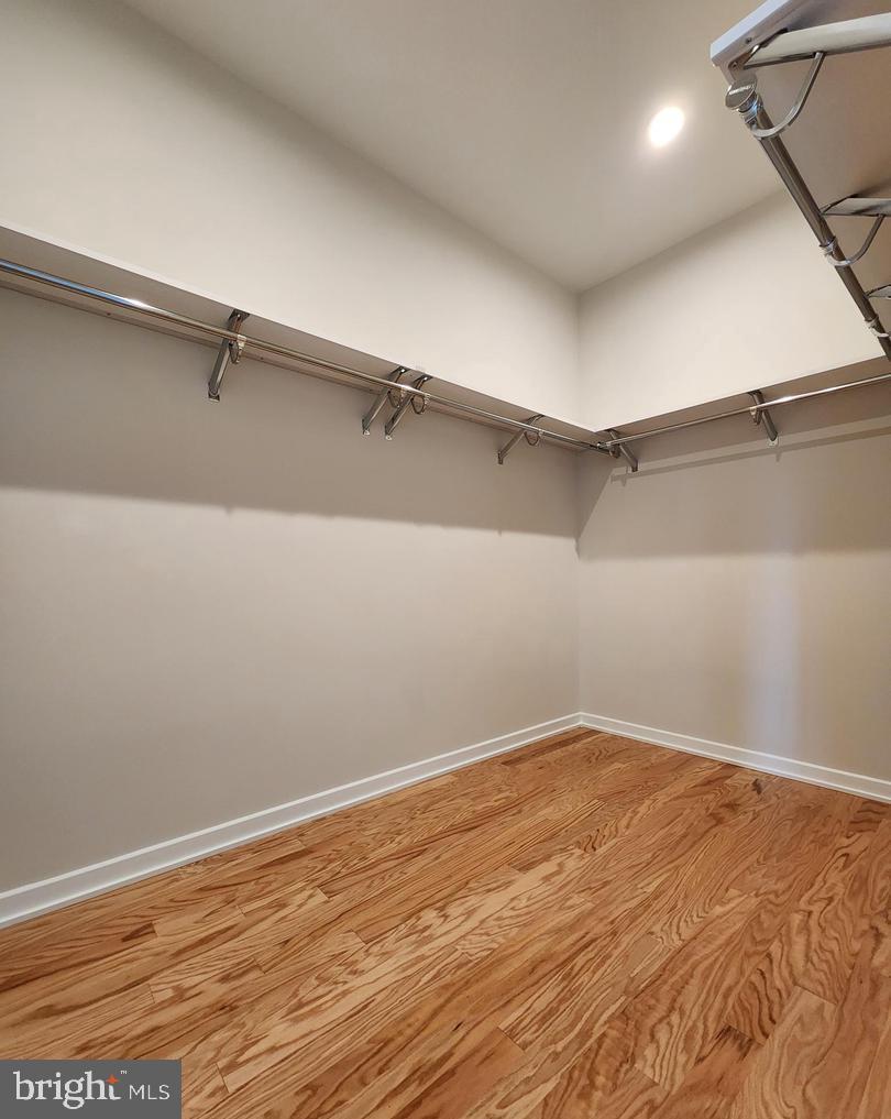 UNION PARK AT MCLEAN - Residential Lease