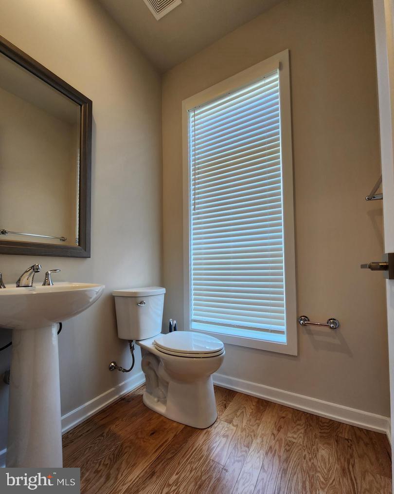 UNION PARK AT MCLEAN - Residential Lease