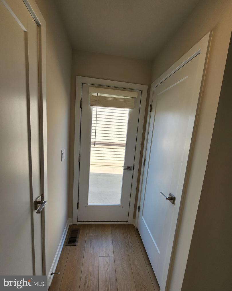 UNION PARK AT MCLEAN - Residential Lease