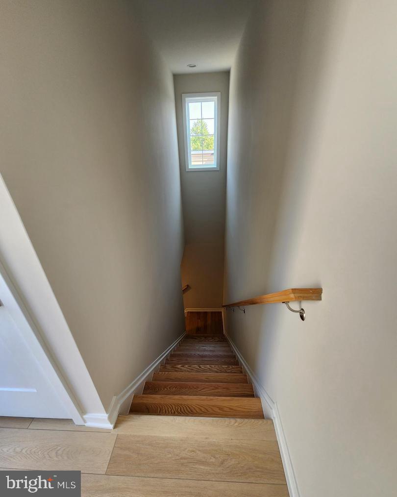 UNION PARK AT MCLEAN - Residential Lease