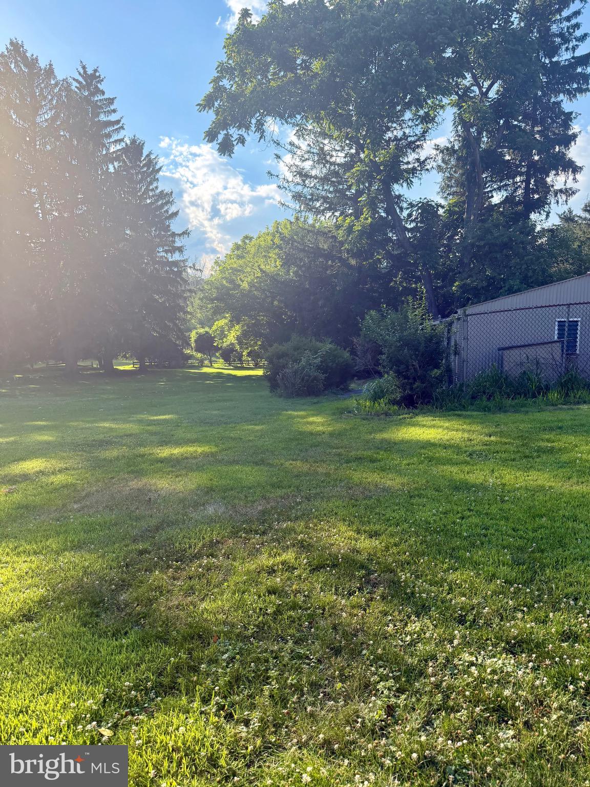 2800 RIVER ROAD