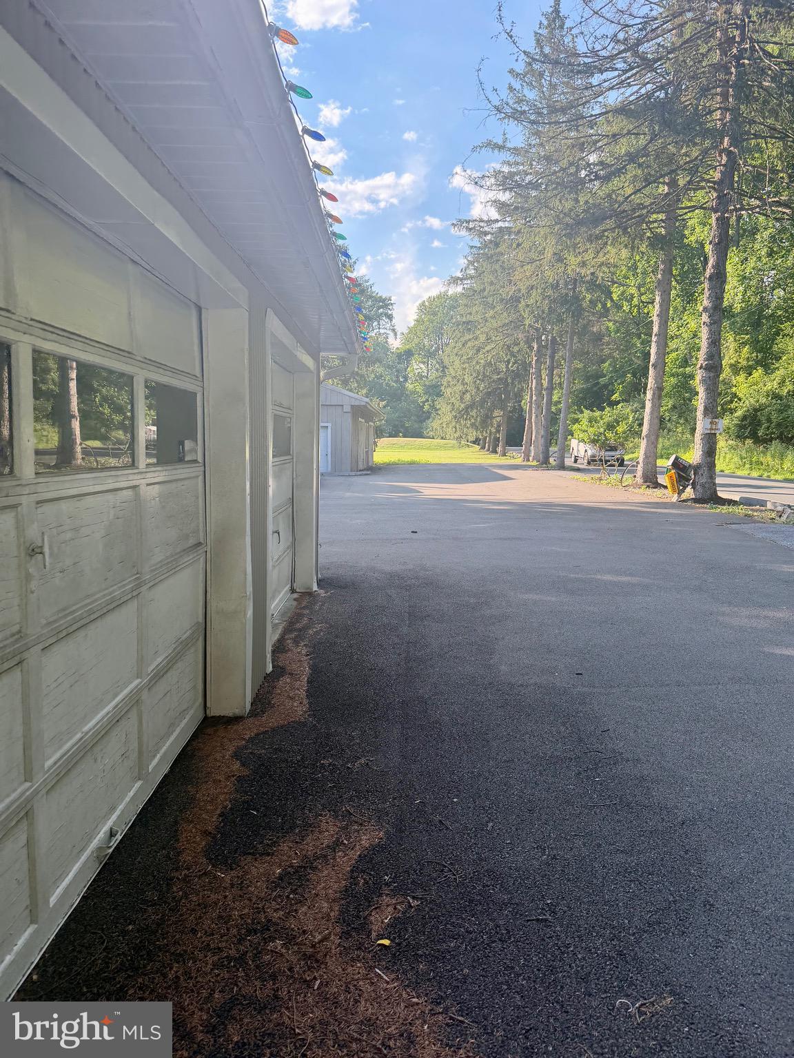 2800 RIVER ROAD