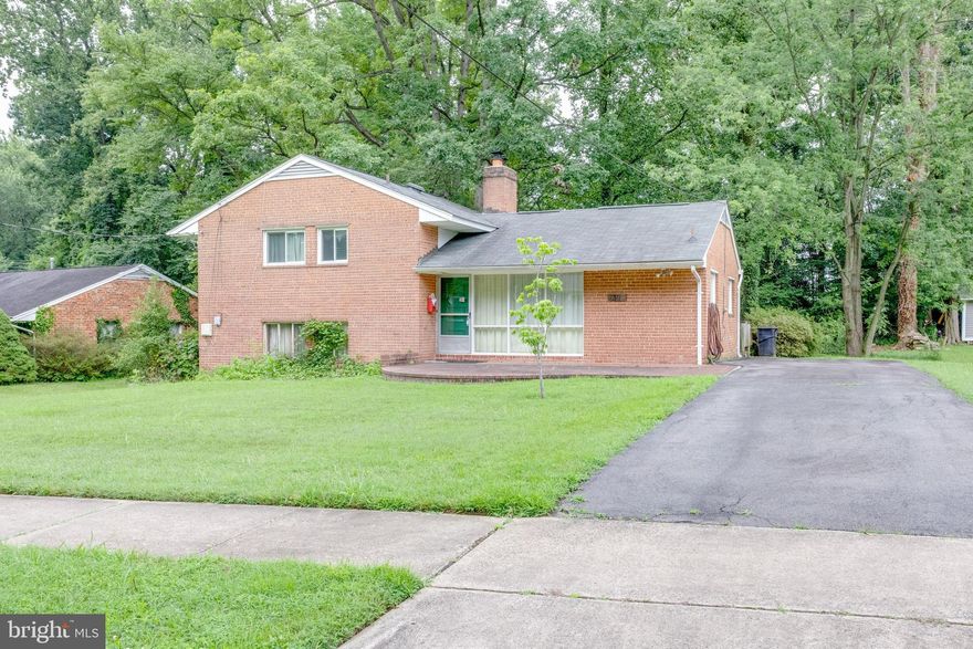 North Springfield Neighborhood has amazing commuting options, a community pool and easy access to great Fairfax County parks. This 3 level all brick home sits on a nice flat grassy yard. An addition added a spacious and bright main level family room walking out to the deck. Whether you’re looking to build your dream home or bring new life to the existing brick house, this property has incredible potential. Conveniently located just off the Beltway and close to shopping and dining, it’s a great chance to make your vision a reality.


The home is being sold "AS IS", please read disclosure before showings/offers. 
There has been water damage in this Property. Molds, funguses, mildew, and similar organisms may exist in the Property of which the Sellers are unaware and has no actual knowledge. These contaminants generally grow in places where there is excessive moisture, such as where leakage may have occurred in roofs, pipes, walls, plant pots, or where there has been flooding. A professional home inspection may not disclose molds. Buyer may wish to obtain an inspection specifically for molds to more fully determine the condition of the Property and its environmental status. Neither Sellers’ agents nor Buyer’s agents are experts in the field of mold. The Buyers are strongly encouraged to satisfy themselves as to the Property condition. There has been water damage in this Property. Molds, funguses, mildew, and similar organisms may exist in the Property of which the Sellers are unaware and has no actual knowledge. These contaminants generally grow in places where there is excessive moisture, such as where leakage may have occurred in roofs, pipes, walls, plant pots, or where there has been flooding. A professional home inspection may not disclose molds. Buyer may wish to obtain an inspection specifically for molds to more fully determine the condition of the Property and its environmental status. Neither Sellers’ agents nor Buyer’s agents are experts in the field of mold. The Buyers are strongly encouraged to satisfy themselves as to the Property condition. Furthermore, this Property is not currently insured.