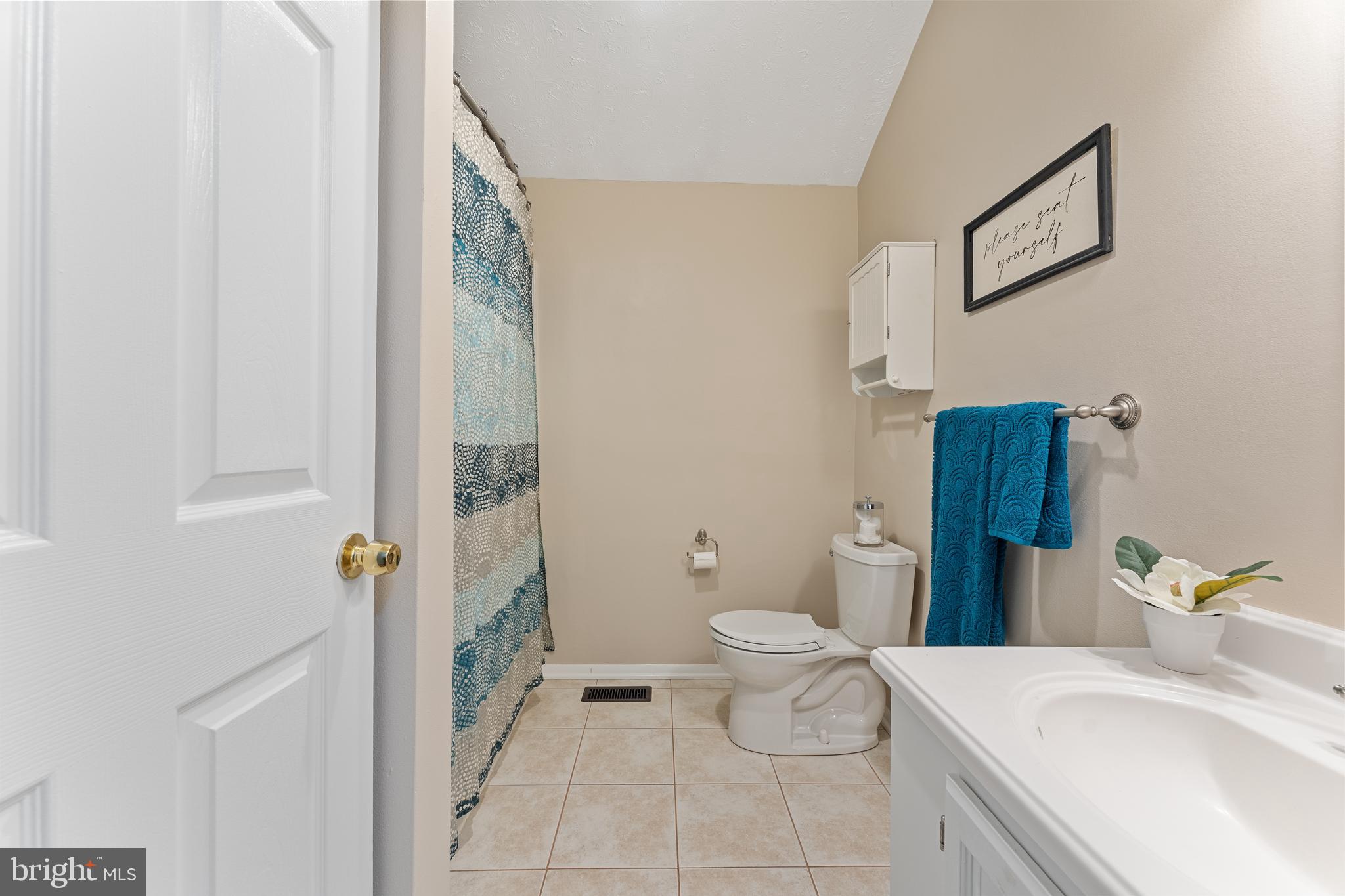 LAKE WILDERNESS - Residential