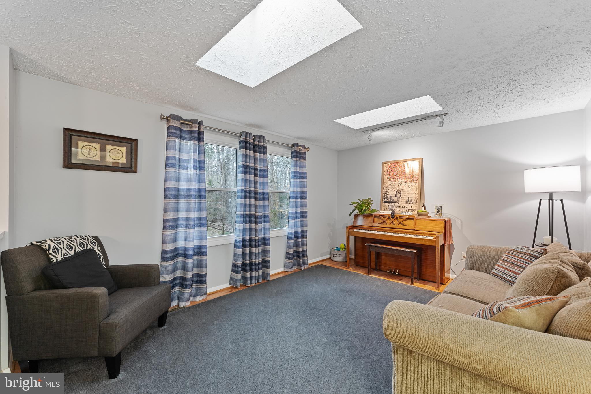 LAKE WILDERNESS - Residential