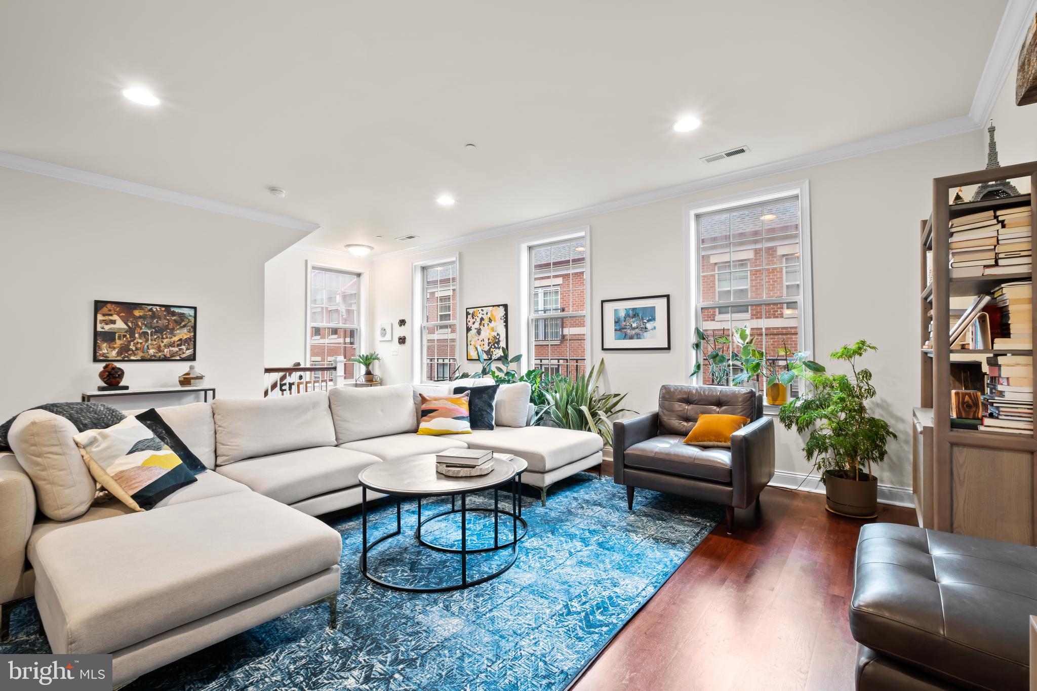 NAVAL SQUARE - Residential