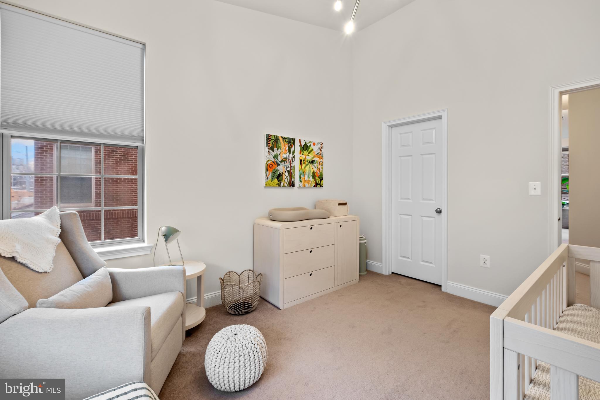 NAVAL SQUARE - Residential