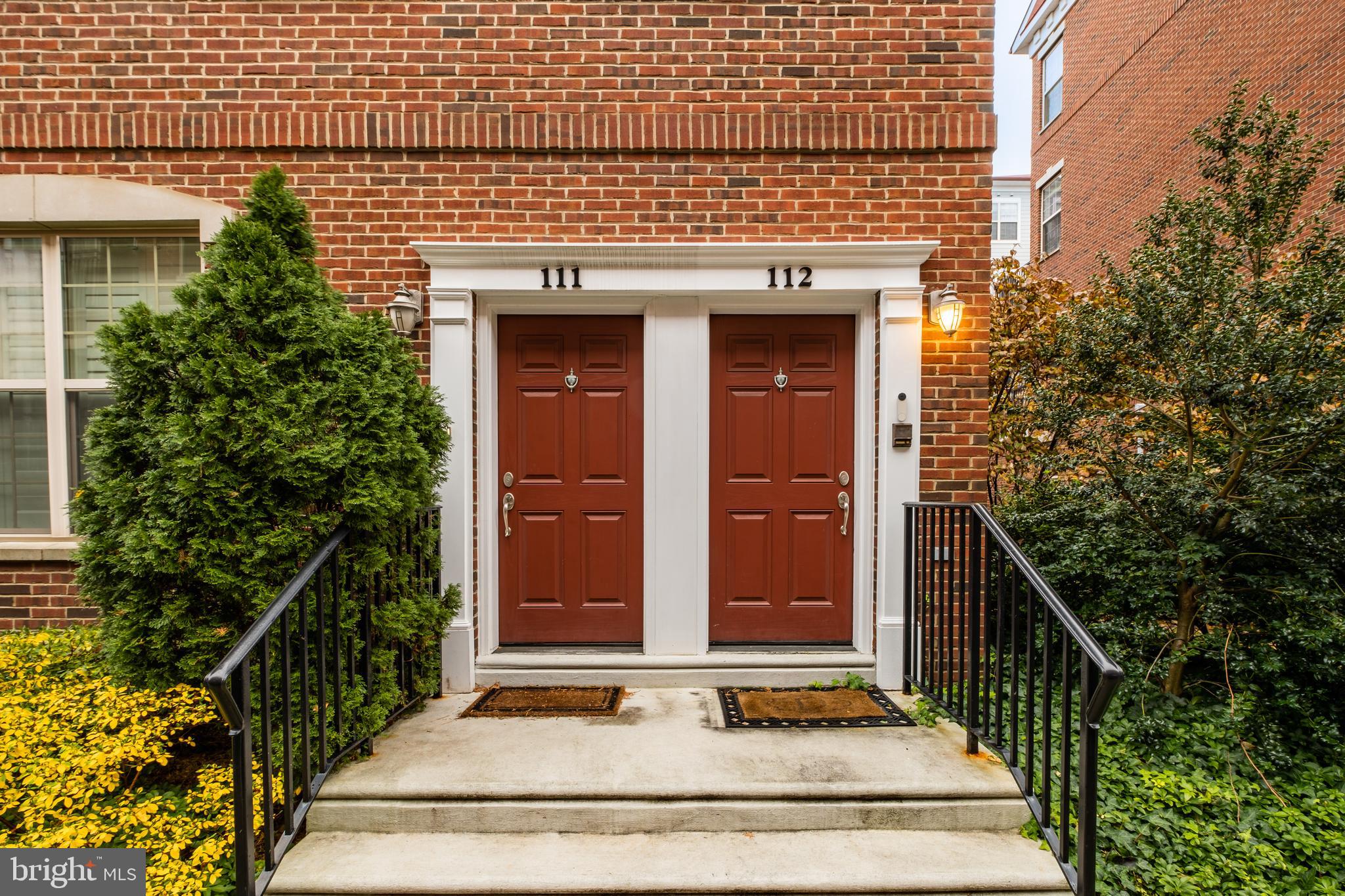 NAVAL SQUARE - Residential