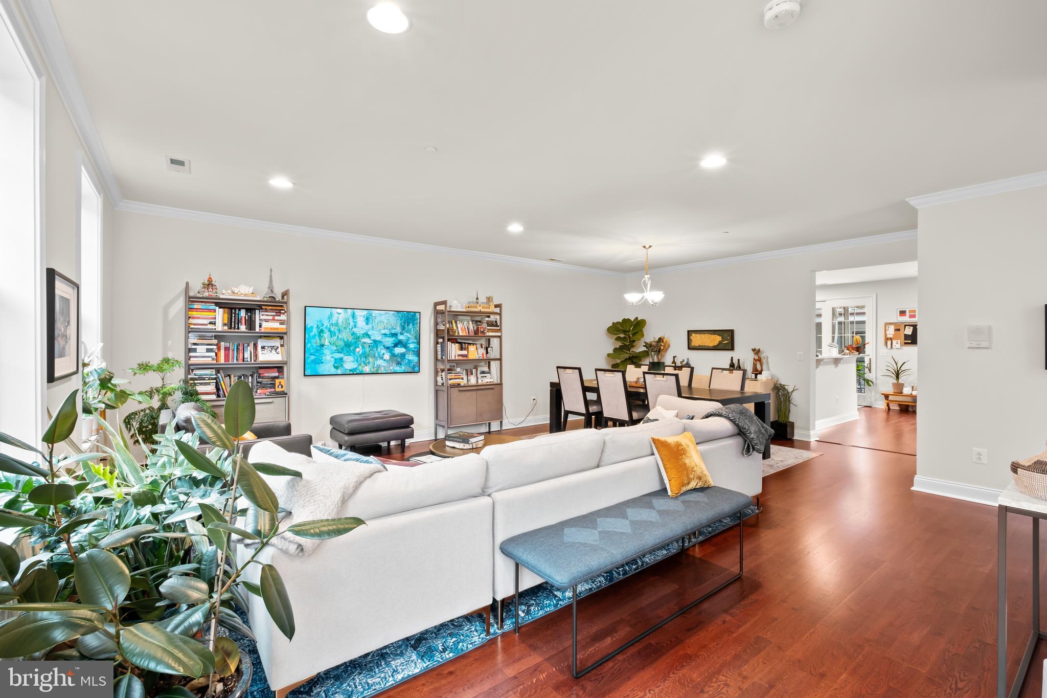 NAVAL SQUARE - Residential