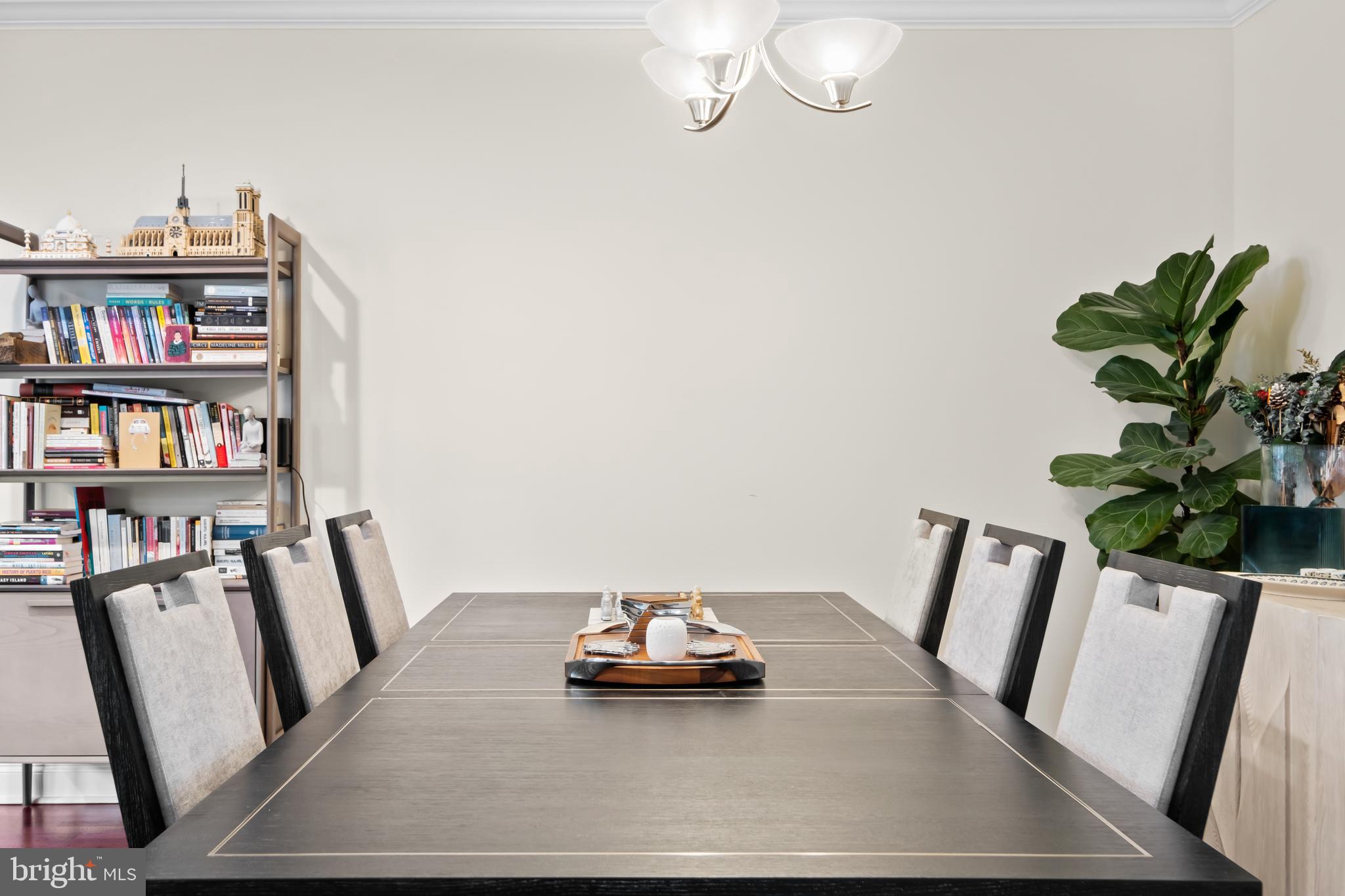 NAVAL SQUARE - Residential