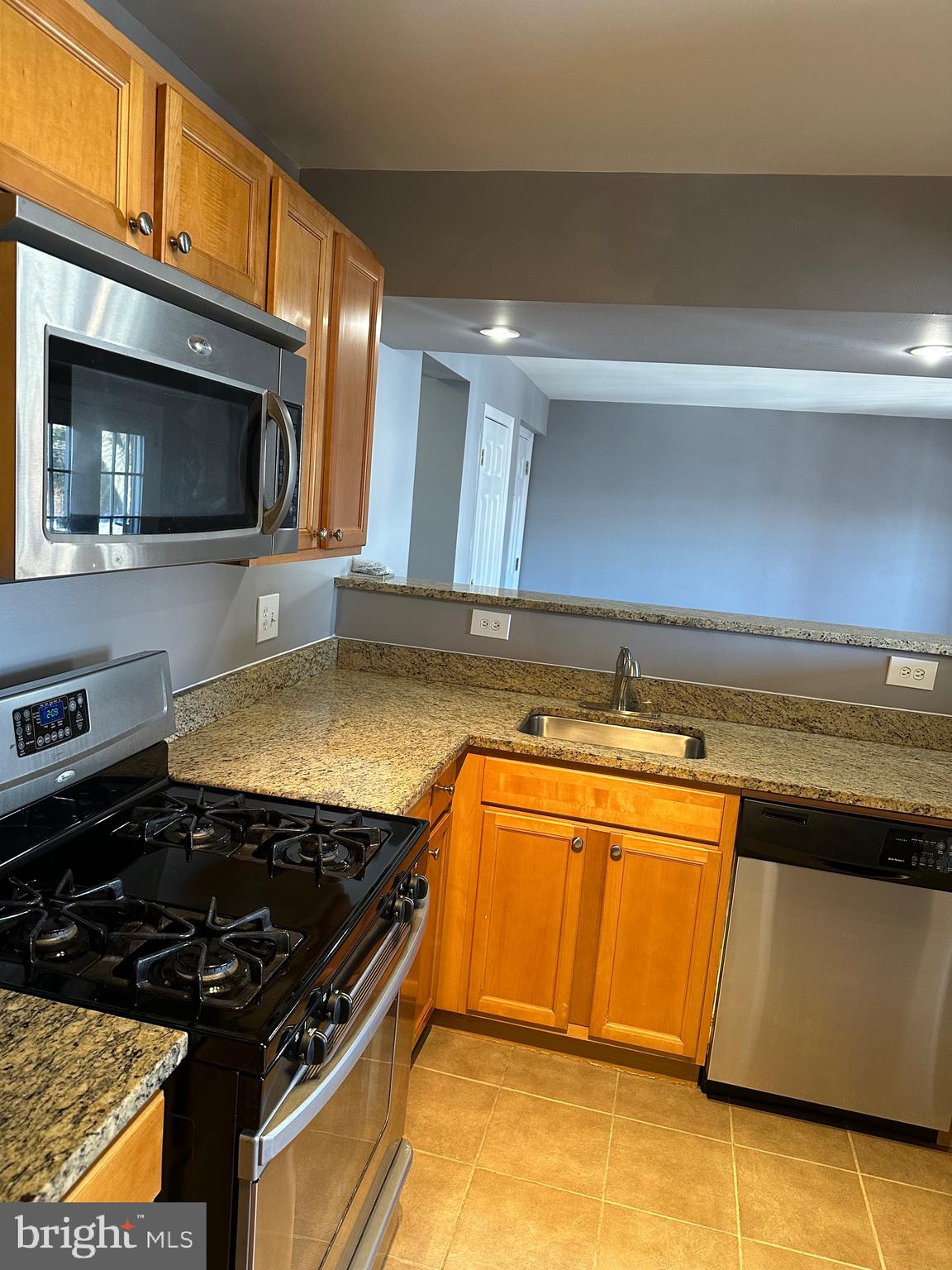 MARKHAM VIEW - Residential Lease