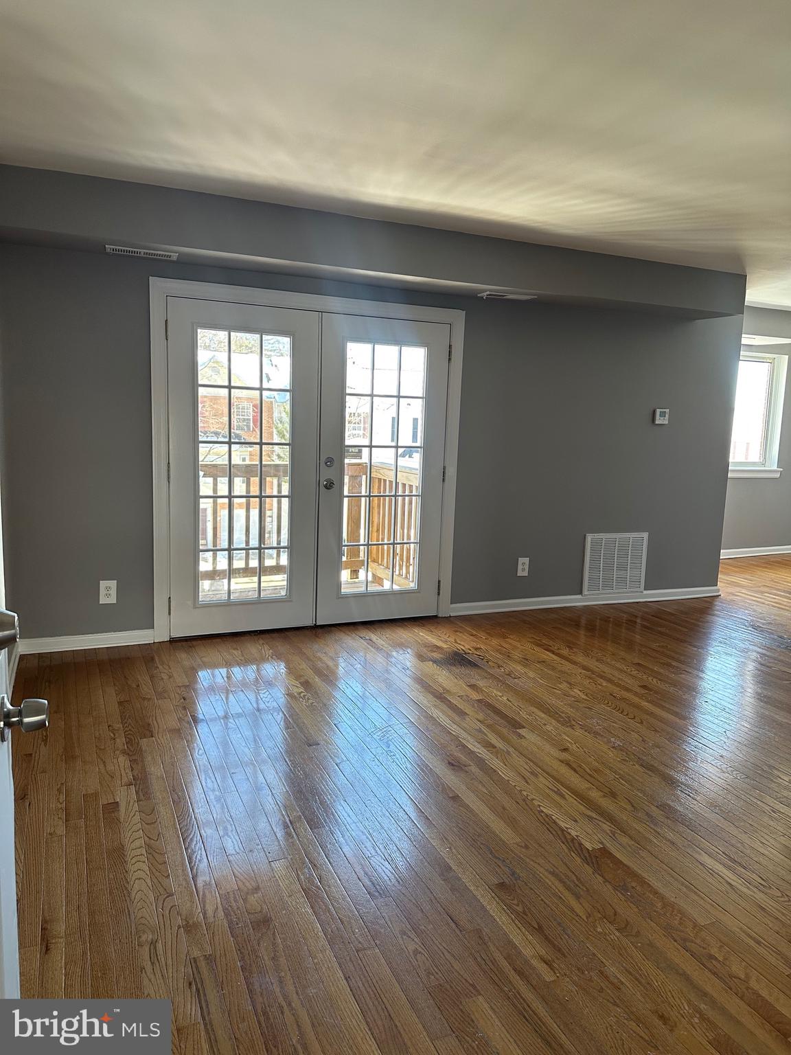 MARKHAM VIEW - Residential Lease