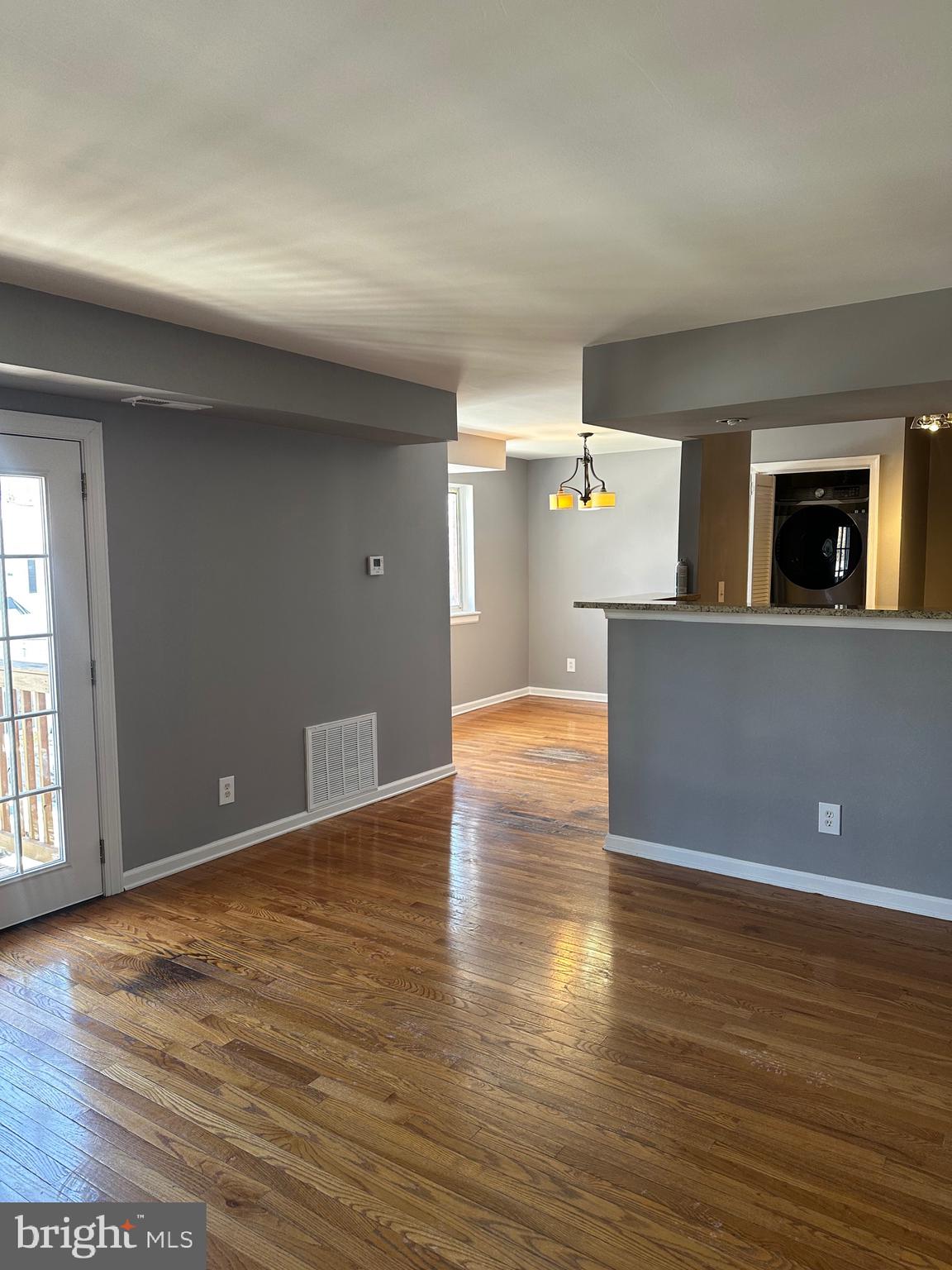 MARKHAM VIEW - Residential Lease