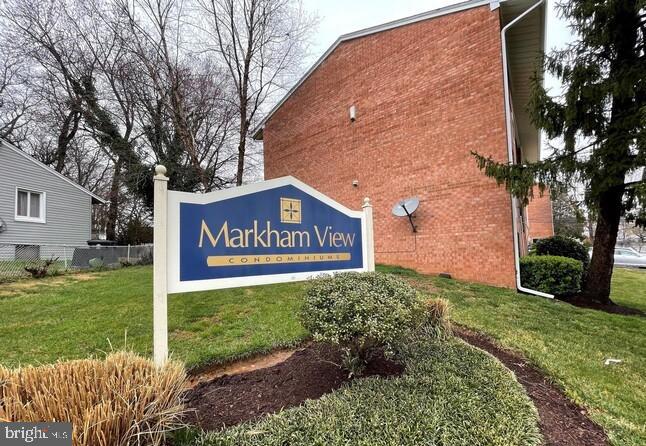 MARKHAM VIEW - Residential Lease