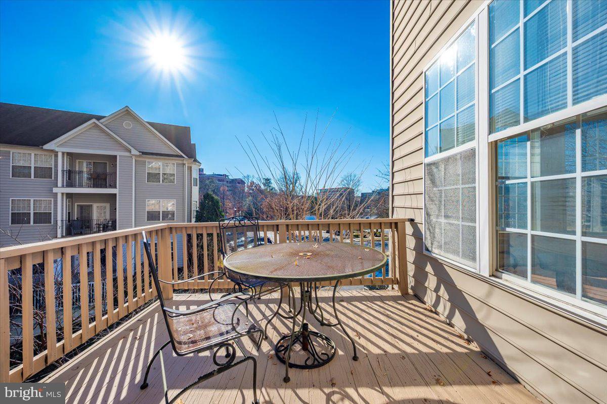 SEABREEZE AT HARBOR GATES - Residential