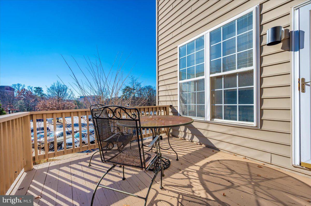 SEABREEZE AT HARBOR GATES - Residential