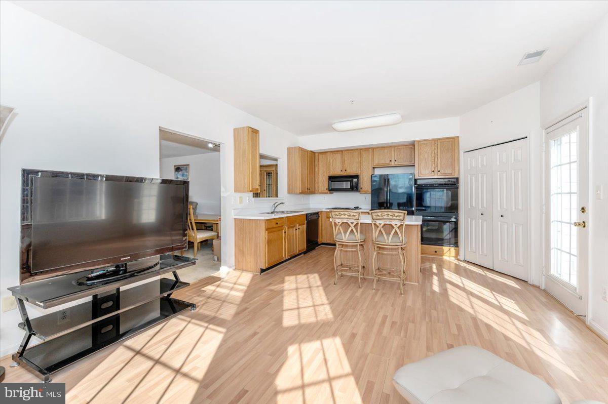 SEABREEZE AT HARBOR GATES - Residential