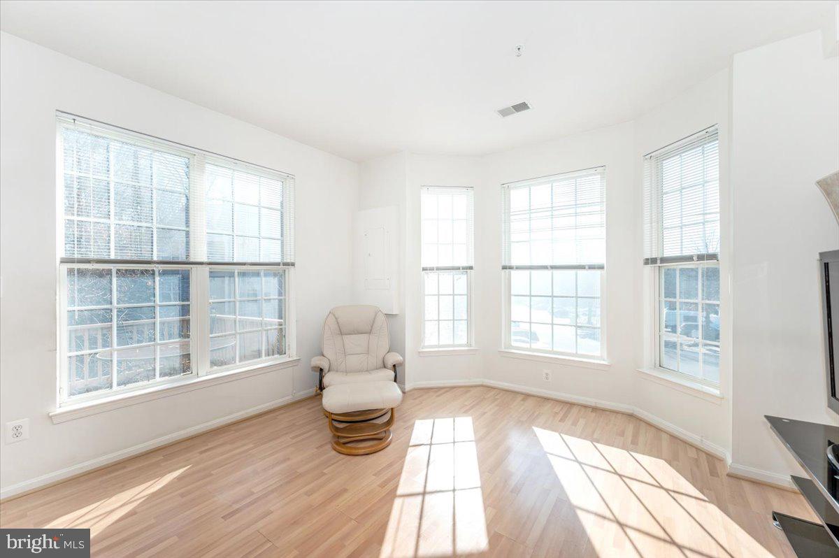 SEABREEZE AT HARBOR GATES - Residential