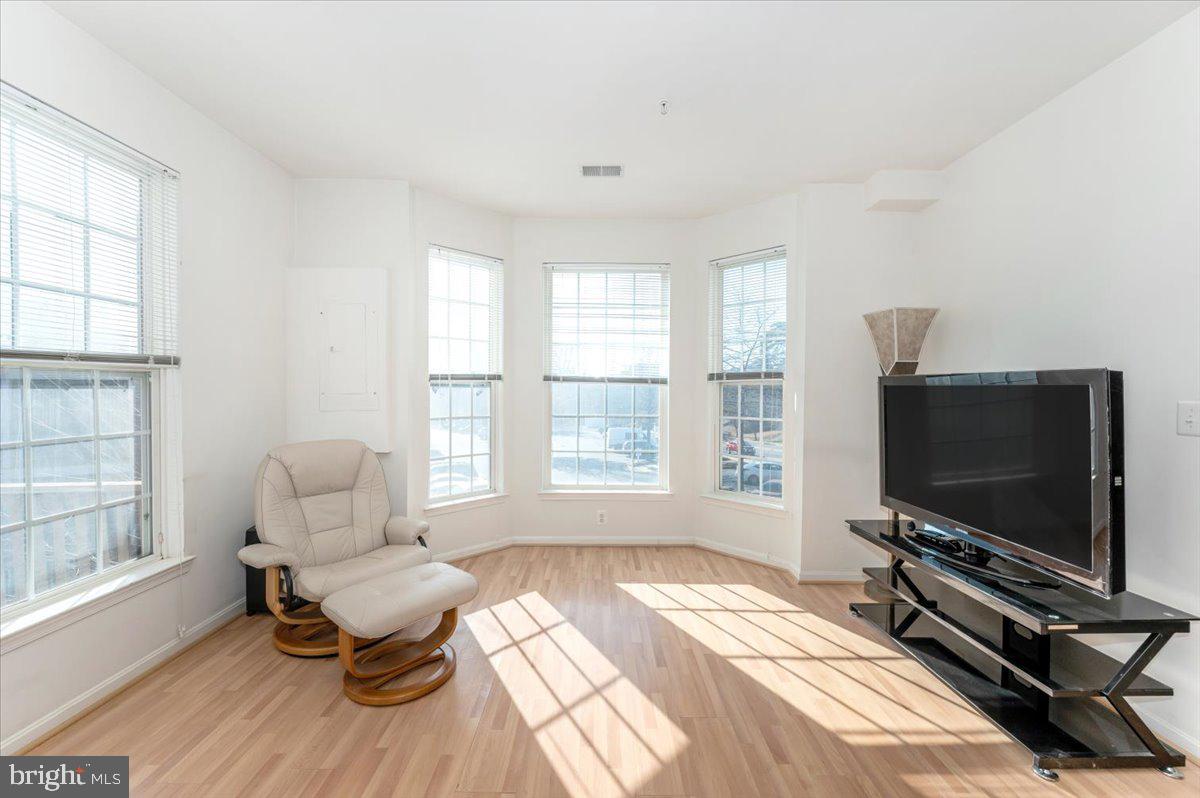 SEABREEZE AT HARBOR GATES - Residential